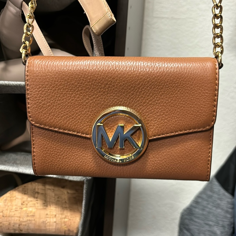 Michel Kors wallet purse